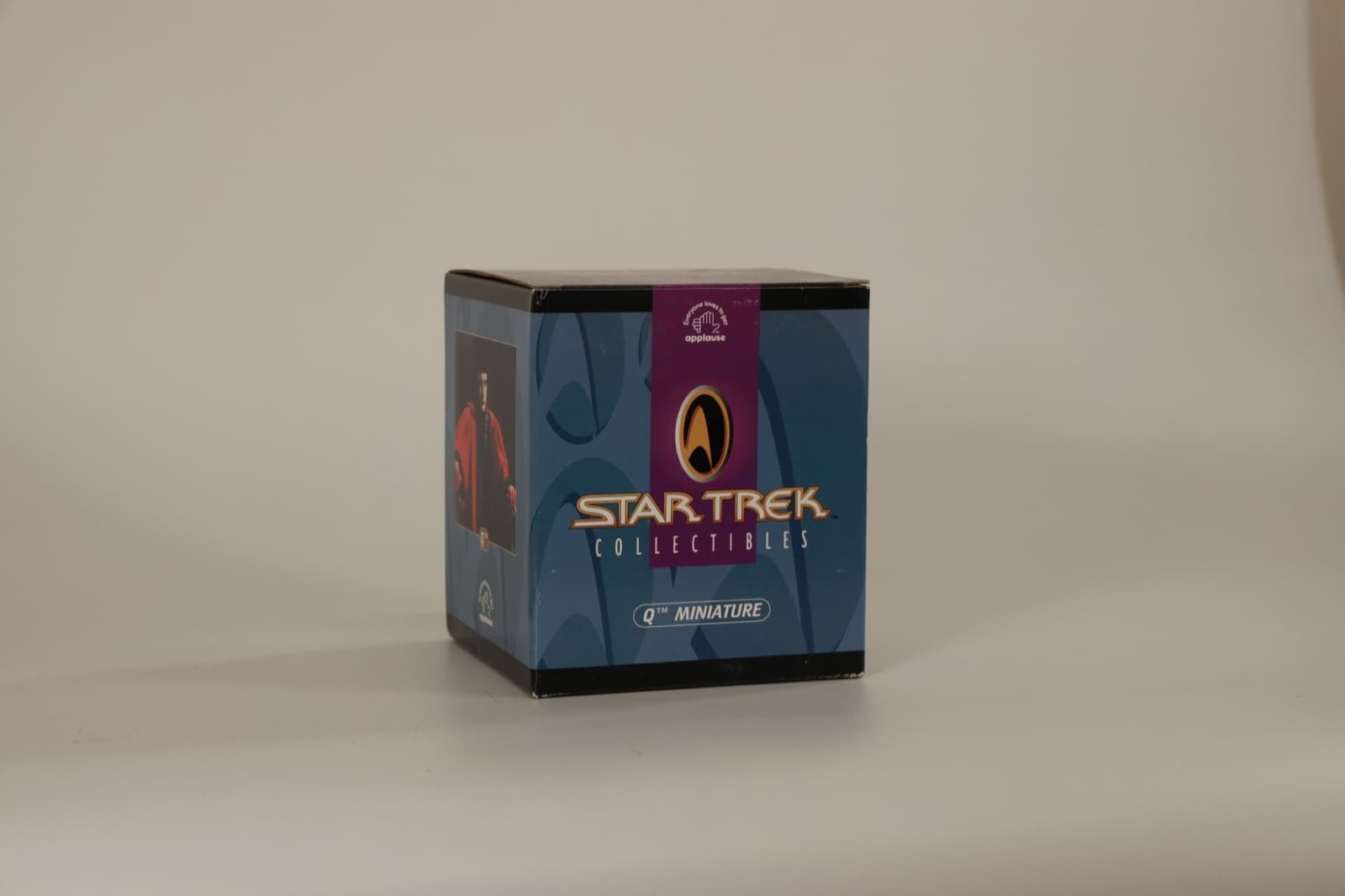 Collectibles Miniature (Q)